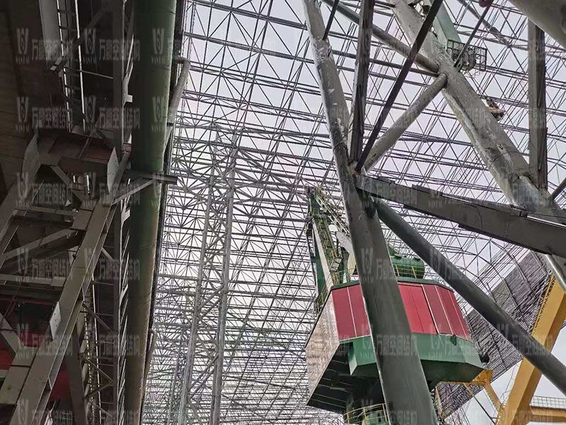 印尼全天候碼頭倉庫屋面膜結構工程進入膜結構安裝階段