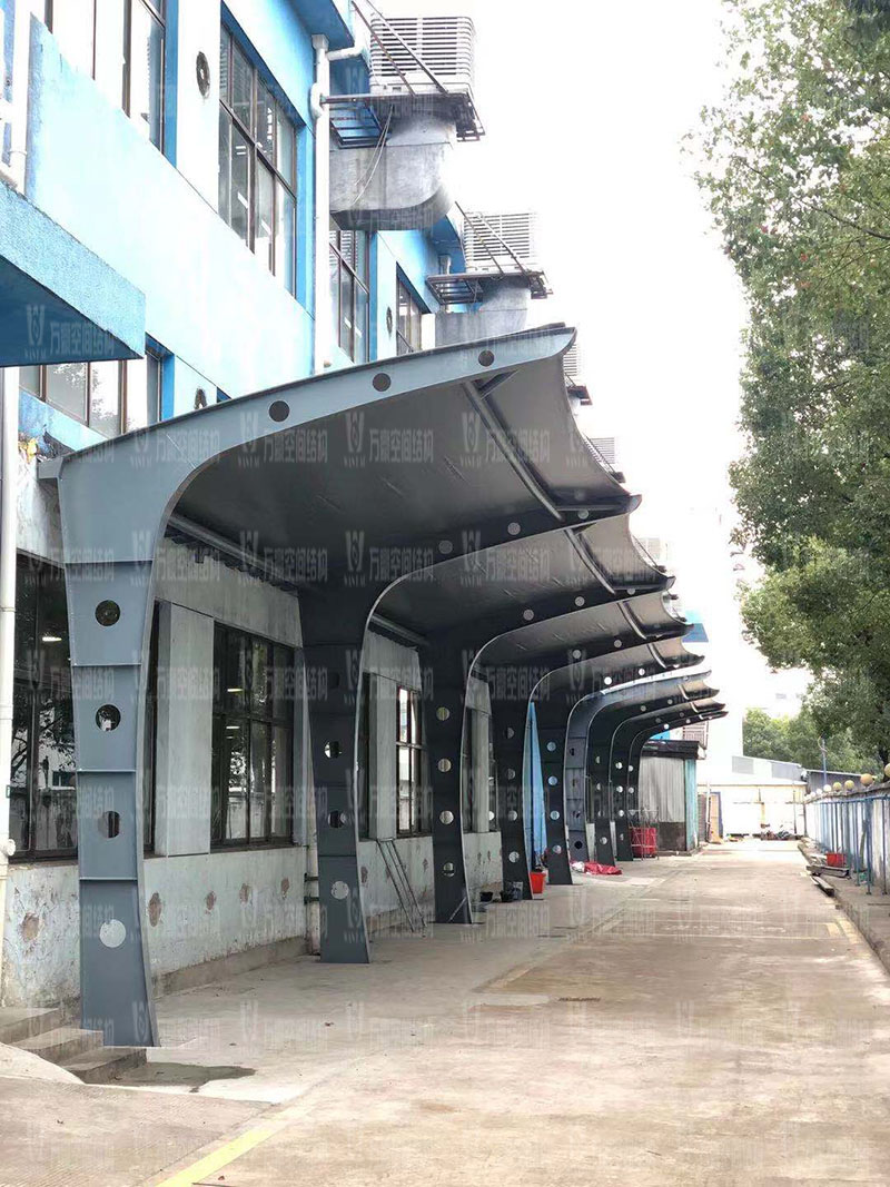 膜結(jié)構(gòu)車棚的價(jià)格是如何計(jì)算出來的呢？影響膜結(jié)構(gòu)車棚價(jià)格的因素有哪些？