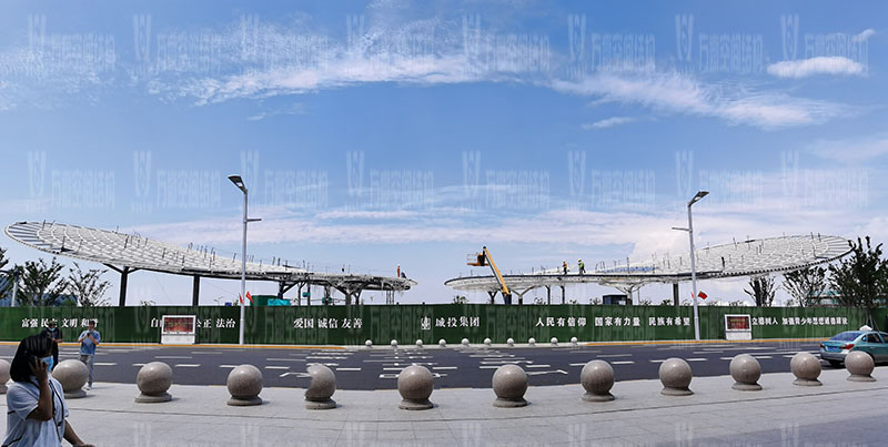 滬通鐵路張家港站地方配套工程站前西側旅客集散區蝴蝶造型天幕工程4片翅膀全部吊裝結束