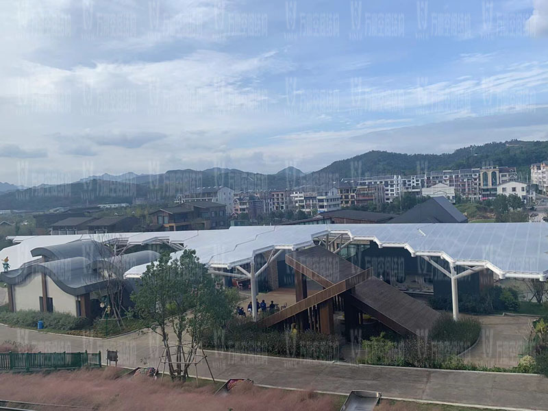 萬豪空間結構員工到臺州大板橋ETFE氣枕天幕項目、溫州鐵定溜溜樂園ETFE天幕及PTFE景觀傘膜結構工項目學習交流