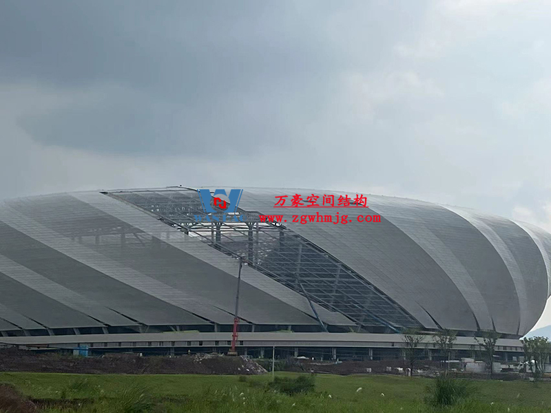 兩江新區加快建設龍興足球場(標準不降、工期不延、確保年底建成) 兩江新區加快建設龍興足球場(標準不降、工期不延、確保年底建成)