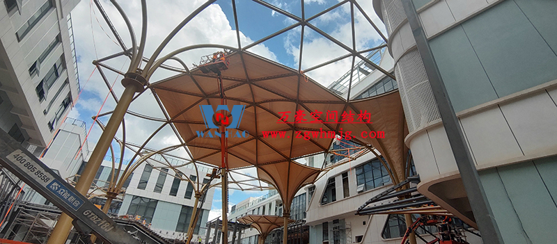 中國(guó)東盟特色商品匯聚中心膜鋼構(gòu)工程完工