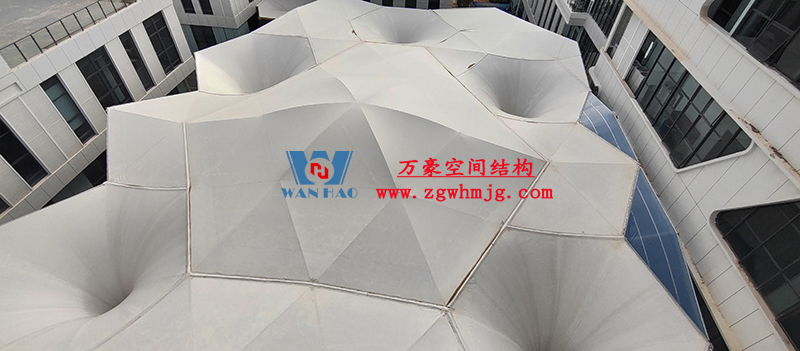 中國(guó)東盟特色商品匯聚中心膜鋼構(gòu)工程完工