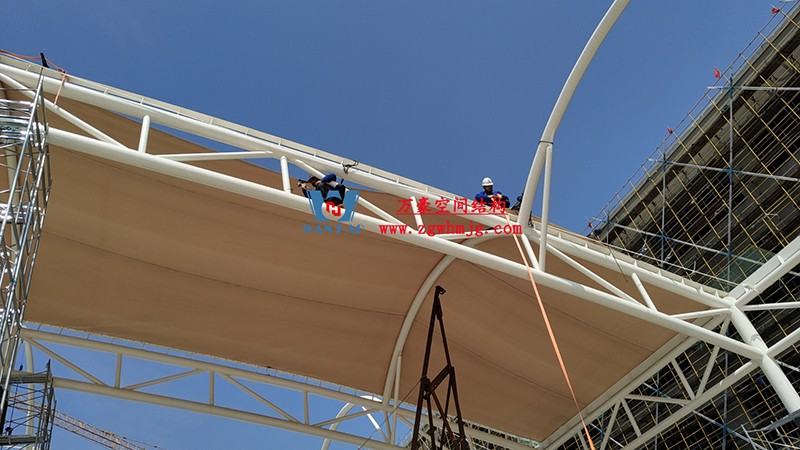 勞動(dòng)最光榮，致敬一線工作者！