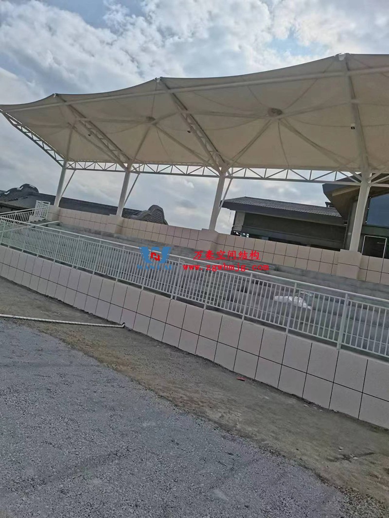 四川職業技術學院鋰電科技學院建設項目看臺膜結構工程