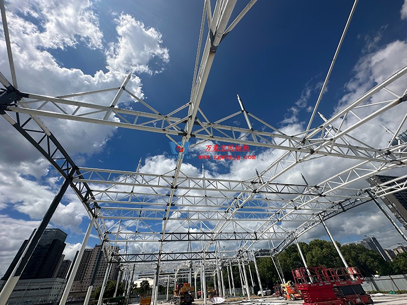 “邊角料”變“金角銀邊”|溫州惠民路西側綠地球場鋼膜結構工程最新施工進度