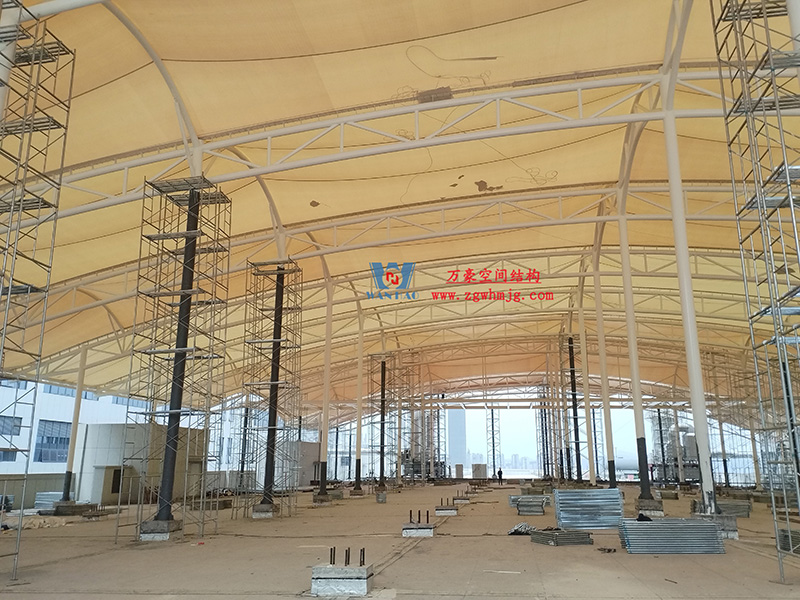 浙江真愛毯業科技有限公司廠房三屋面膜結構工程完工大吉！