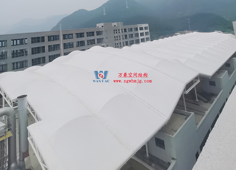 浙江真愛毯業科技有限公司廠房三屋面膜結構工程完工大吉！