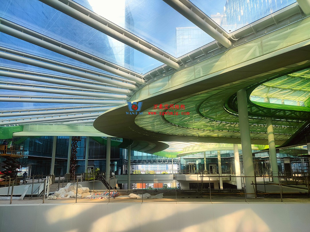 博多森谷項目中庭etfe膜結構工程