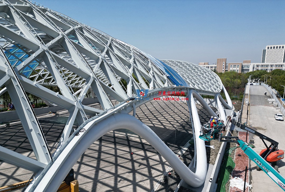 上海工程技術大學松江校區風雨操場ETFE膜結構項目