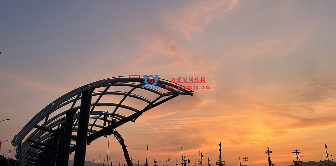 全面加速建設，創建優質精品工程