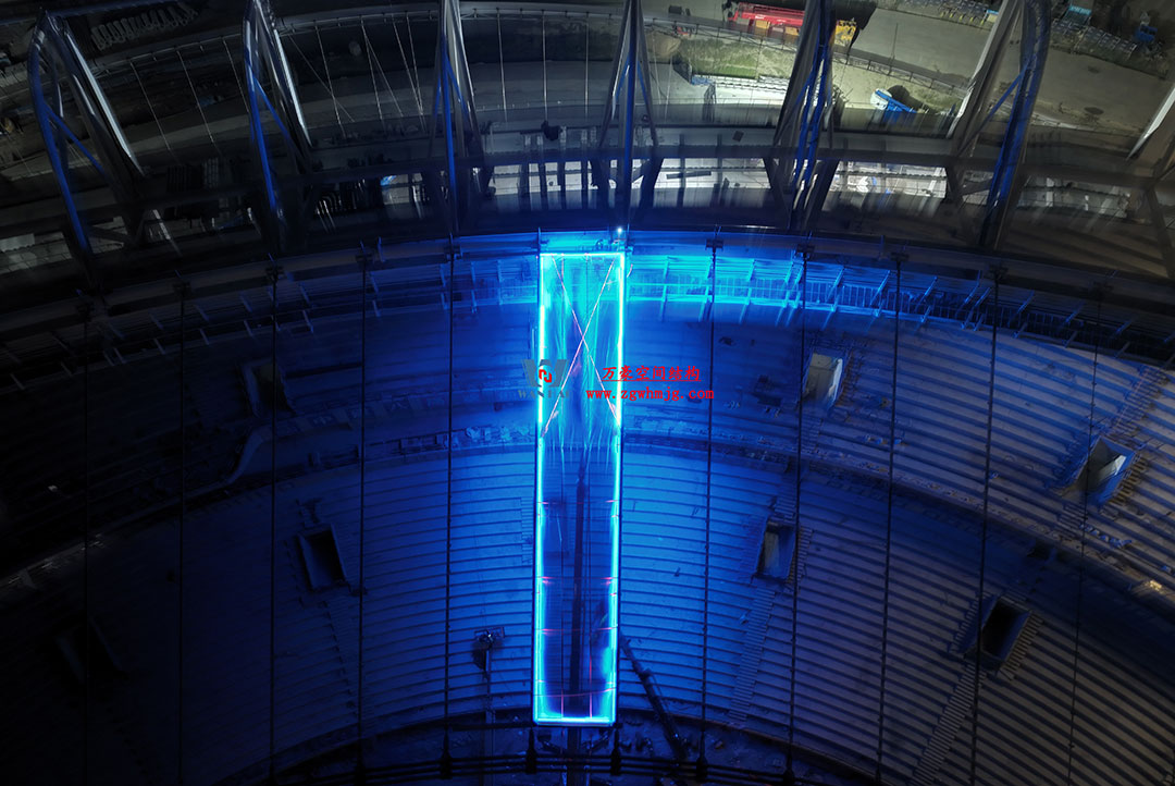 無錫奧體中心體育場(chǎng)ETFE膜首吊成功，太湖畔將閃耀“生態(tài)之光”
