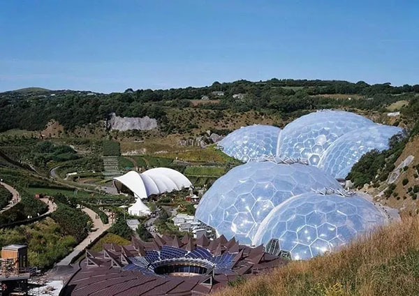 ETFE膜結(jié)構(gòu)建筑有什么特點？世界著名ETFE膜結(jié)構(gòu)建筑有哪些？