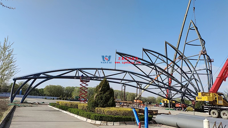 芳菲四月，共鑒美好！陜西定邊馬蓮灘沙漠公園鋼膜結構工程最新進展播報